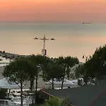 Bellavista Qerret * Golem (Tirana)