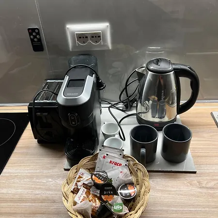 Bellavista Qerret * Golem (Tirana)